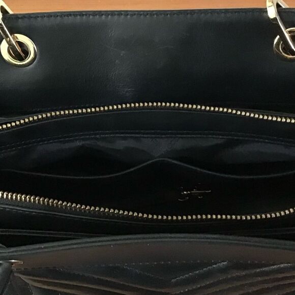 Michael Kors Susan Black Leather Quilted Medium Bag - Picture 6 of 15